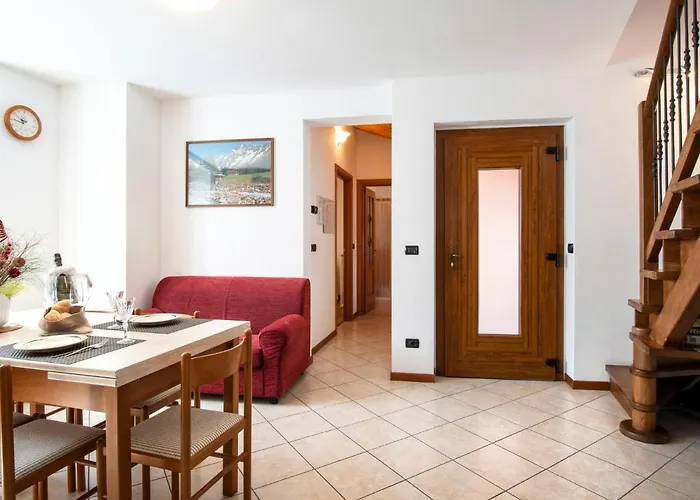 Laura By Interhome Semesterbostad *